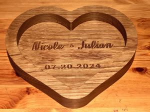 wood   trays  heart 